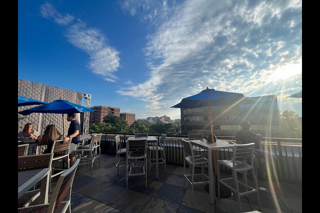 3 Best Rooftop Restaurants In Arlington VA
